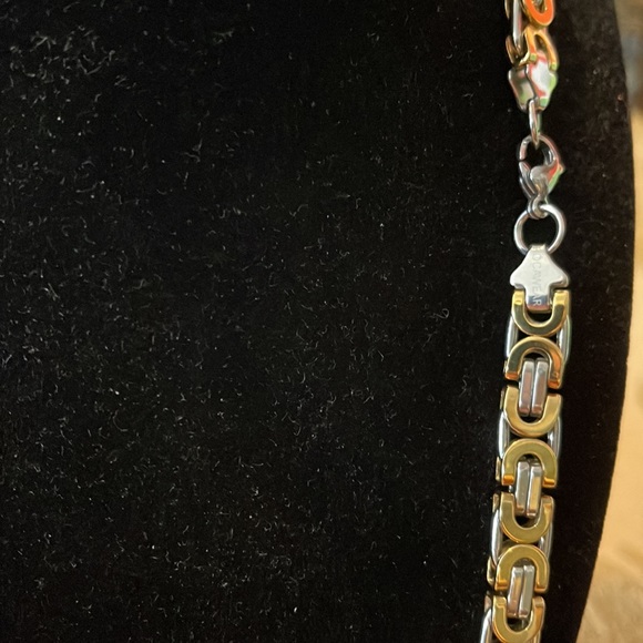 Used necklace - Picture 3 of 11